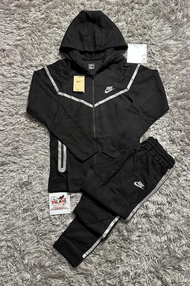 Nike Tech flecee